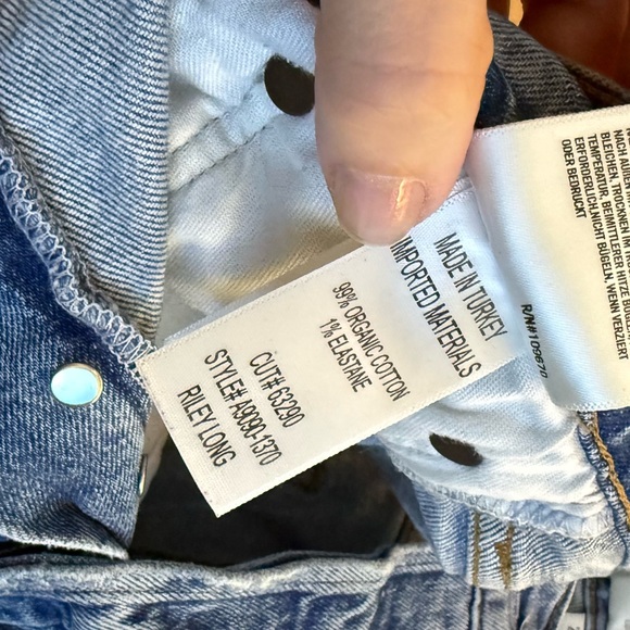 AGOLDE Riley Long High-Rise Straight Jeans in Cove 25 - Picture 9 of 14